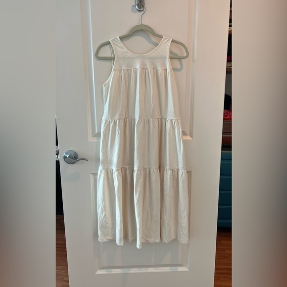 Everlane The Weekend Tiered Dress - Picture 4 of 11